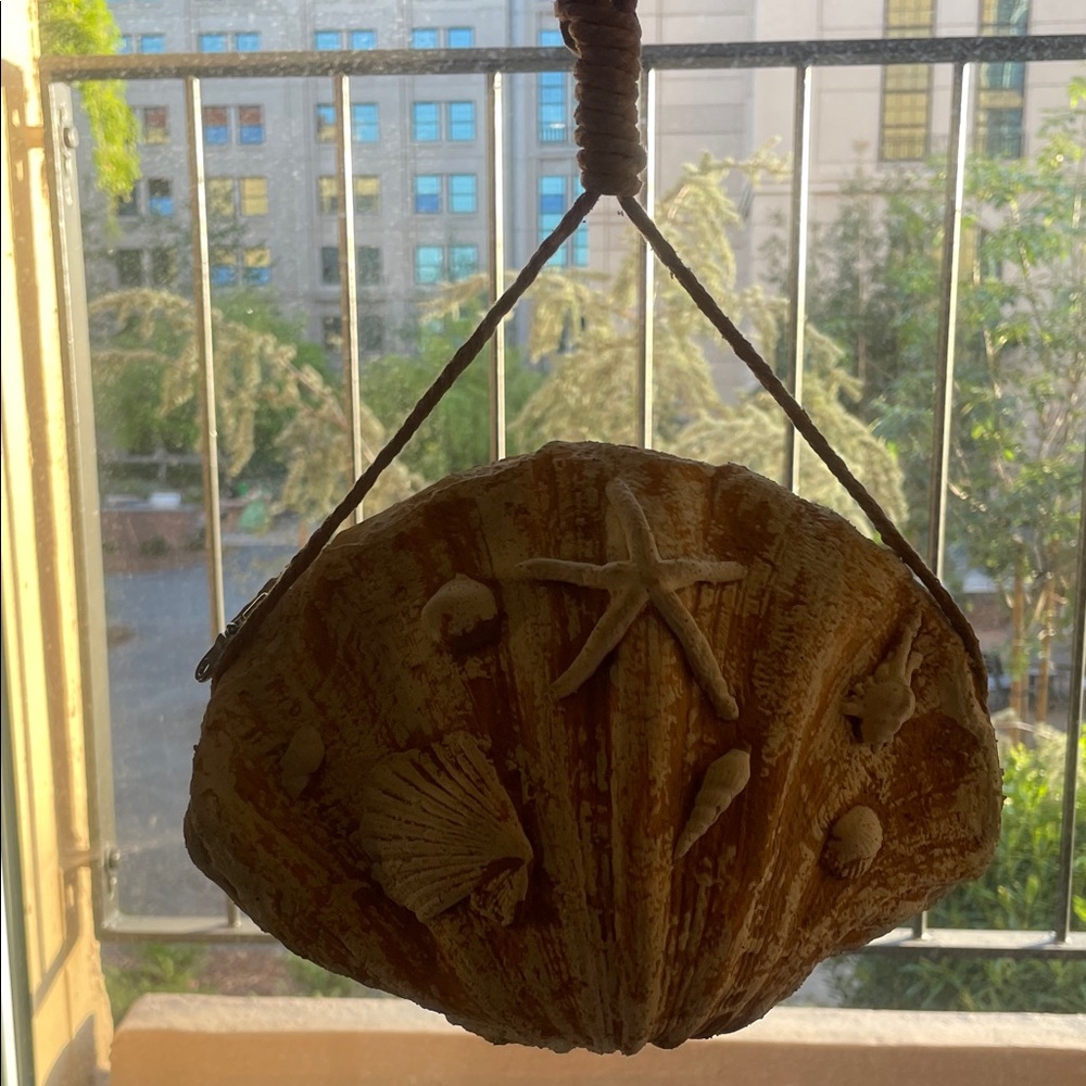 Seashell purse